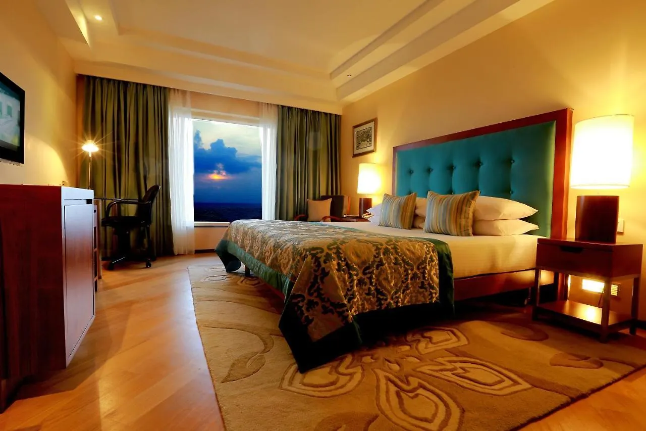 Taj Samudra, Colombo Hotel 5*,  Sri Lanka